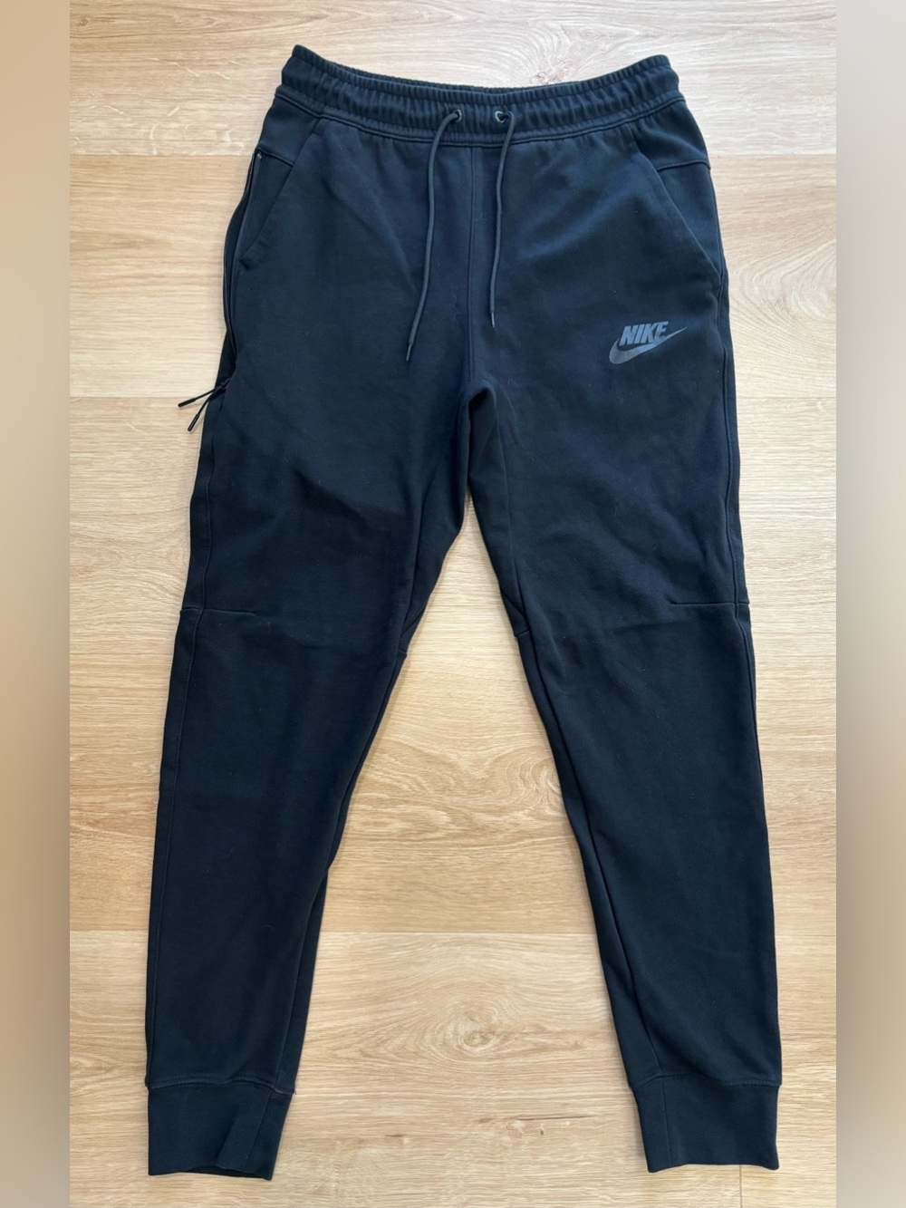 Nike Sportswear Tech Fleece Black Jogger Sweatpants with Tonal Logo Size small